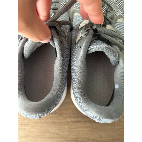 Nike Womens Size 8 Downshifter AR4947-001 Gray Running Shoes Sneakers - Picture 7 of 9